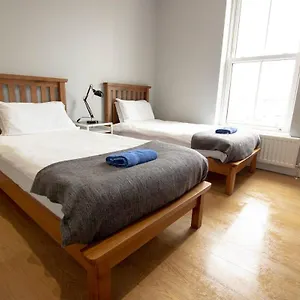https://modern-city-centre-rooms.dublin-hotelsweb.com